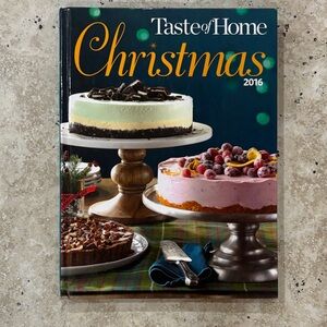 Taste of Home Christmas 2016 Cookbook - Dark Teal Cover with Pink & Yellow Cakes